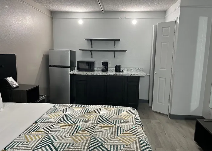 6 Phoenix, Az Midtown Hotel