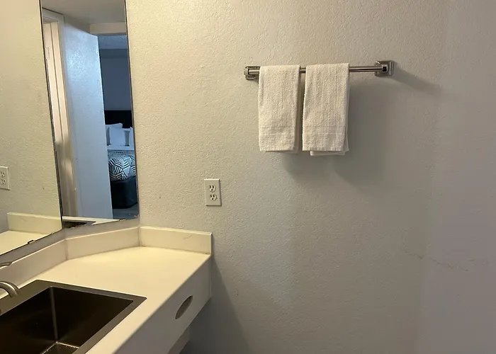 6 Phoenix, Az Midtown Hotel 4*