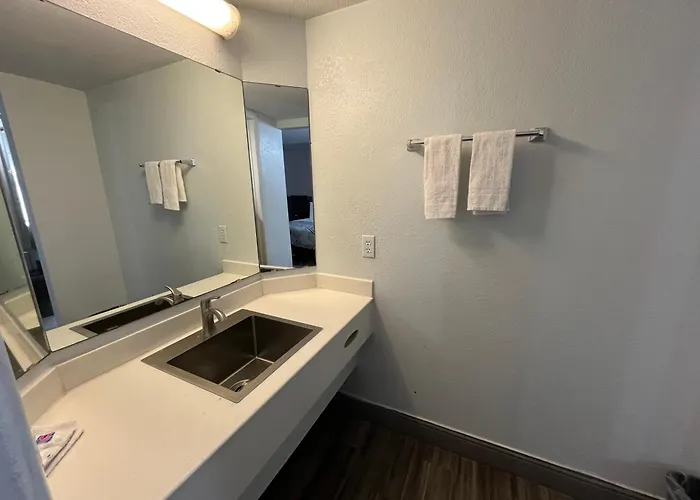 6 Phoenix, Az Midtown Hotel